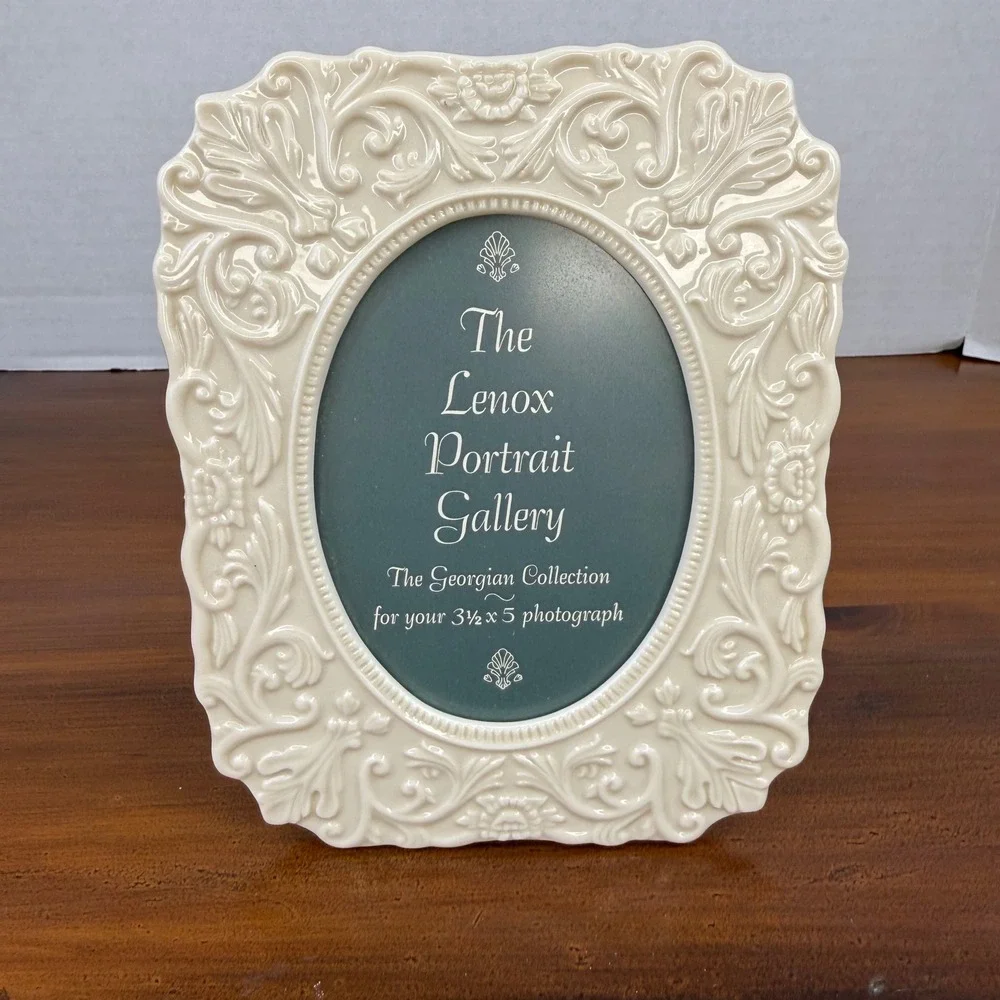 Lenox‎ Portrait Gallery Georgian Collection Ivory China 3.5x5 Picture Frame